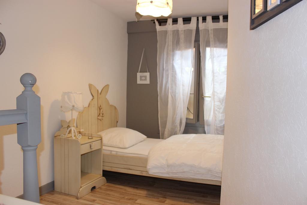 Gite Des 3 Chateaux Ribeauvillé Kamer foto