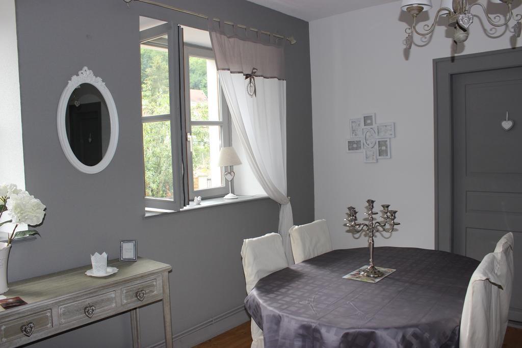 Gite Des 3 Chateaux Ribeauvillé Kamer foto